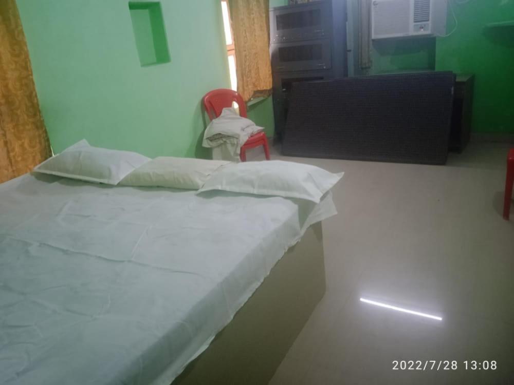 Hotel Shri Swami Sheetal Das Akhada B1-88 Assi , Near Pushkar Talab,Varanasi, Ashram Dharmshala Exterior foto